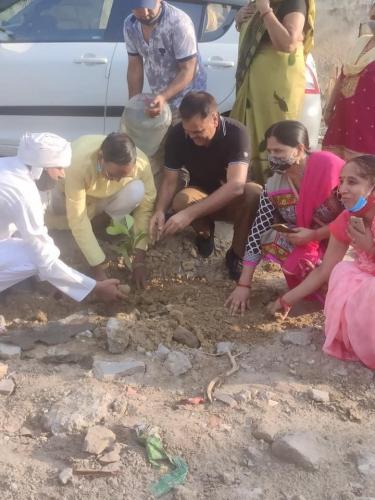 SAT-PRAKASH-RANA-NJP-BIJWASAN-TEAM-FOR-SAVE-TREE-AND-SAVE-WATER-2